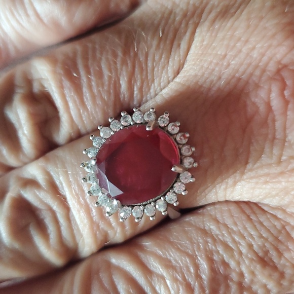 STERLING SILVER GARNET RING - Picture 2 of 5